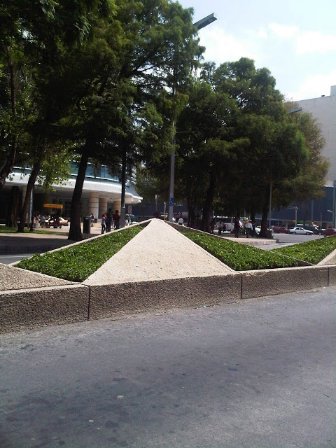 a5afc-foto20-canteiroemformadepir25c325a2midedopaseodelareformajpg