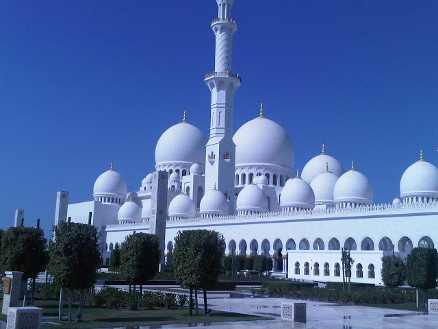 670d3-foto1a-mesquita25e225802593fachada1