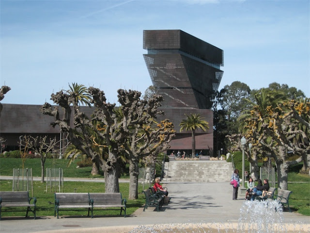 4e514-foto125e225802593deyoung