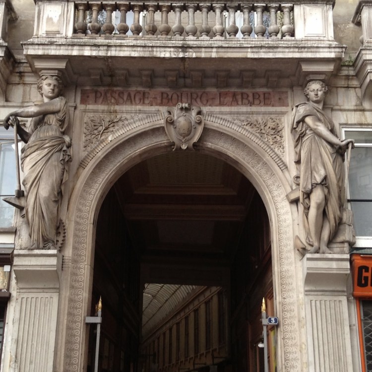 c4587-passagedubourgl2527