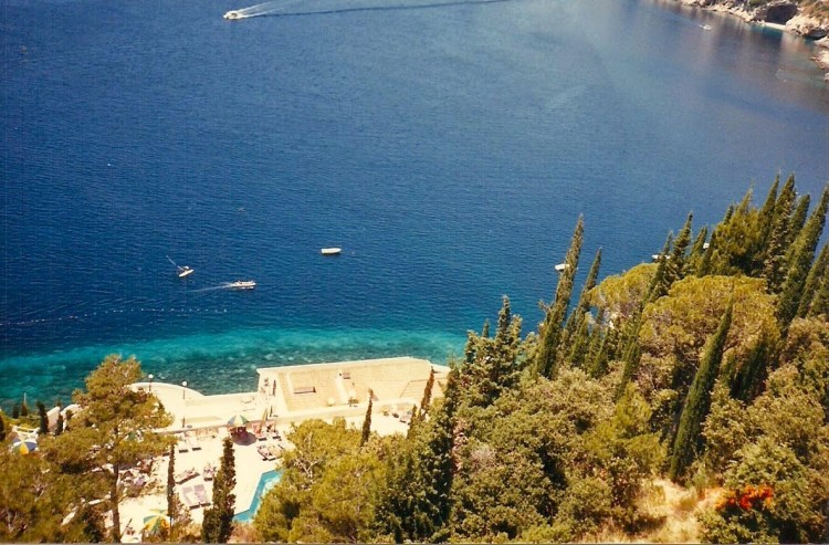 166a7-332bdubrovinik