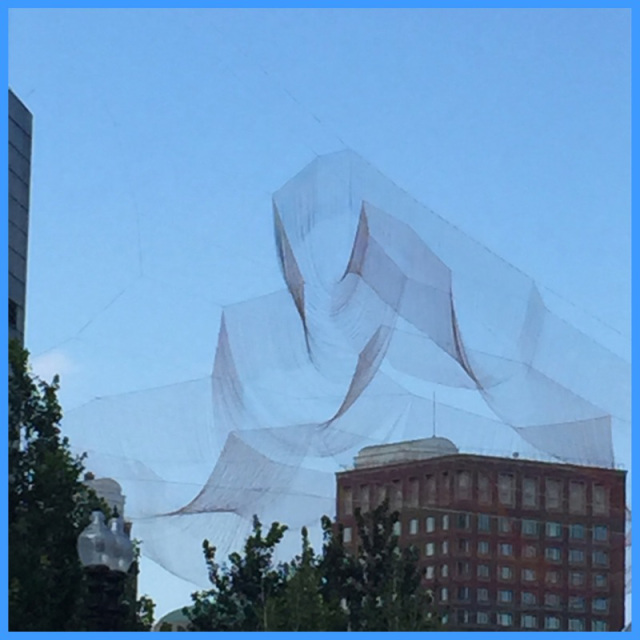 Foto 1 - Escultura As if it were already here