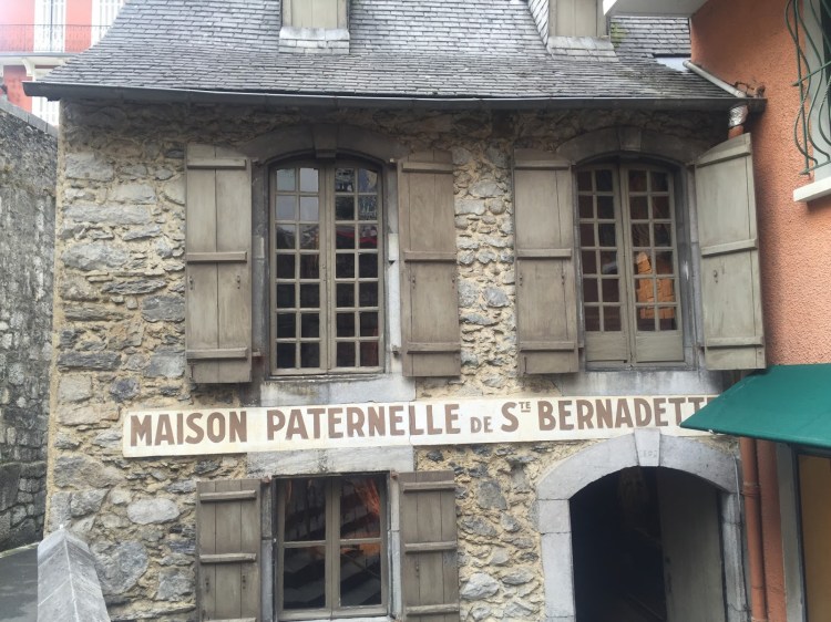 67e39-foto2b82b-2bcasa2bde2bbernadette