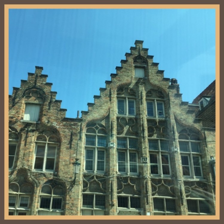 b7a64-foto2b32b-2btelhados2bbruges2b