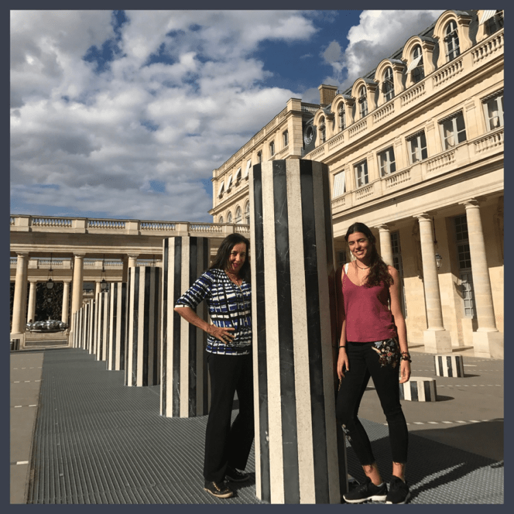 Foto 11 - Praça do Palais Royal - colunas de Daniel Buren