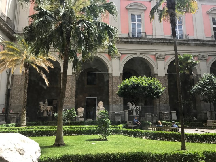 Foto 7 - Museu Arqueolólico Nacional