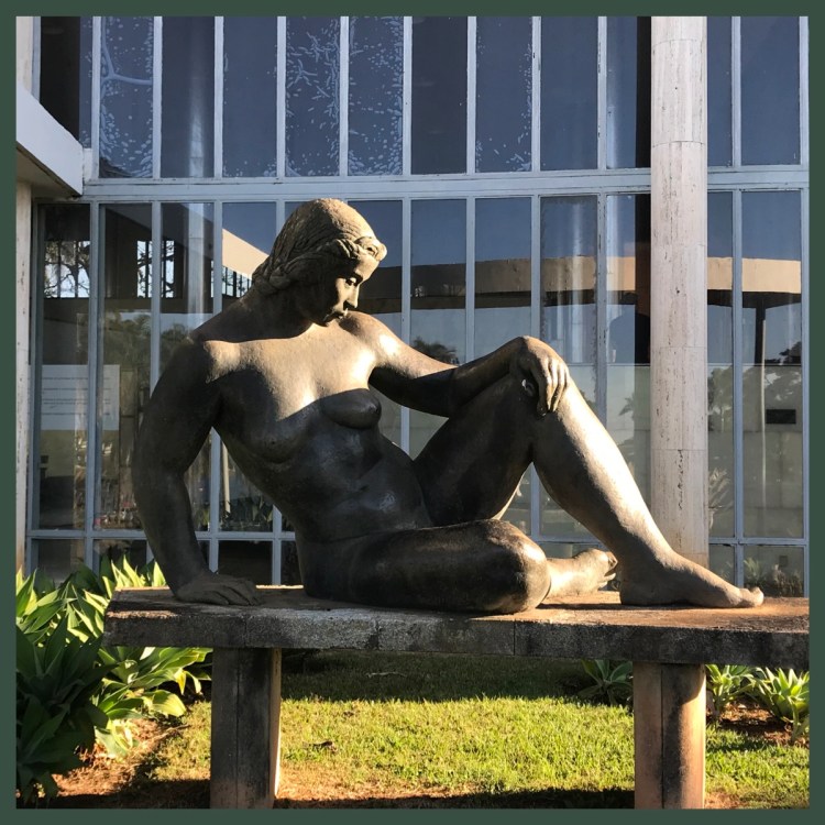 Foto 1 - Escultura Ceschiatti