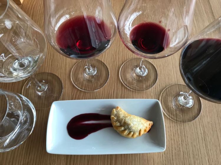 Foto 15 - Prova de vinhos na Vinícola Bouza